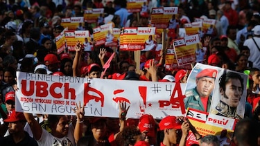 Más de mil 100 oficialistas postulados en primarias