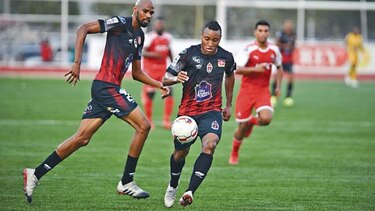 Sporting SM y Árabe Unido, hoy en partido de invictos