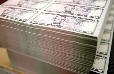 $2,691 millones en servicio de deuda hasta septiembre