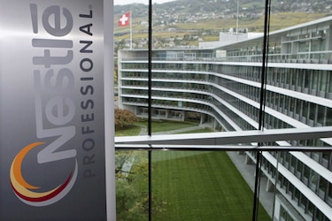 Fuerte caída de Nestlé en bolsa tras el inesperado despido del CEO