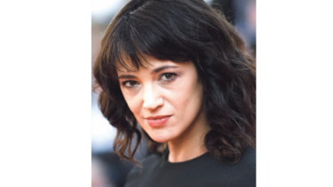 Asia Argento acusa al director de cine Rob Cohen de abuso sexual