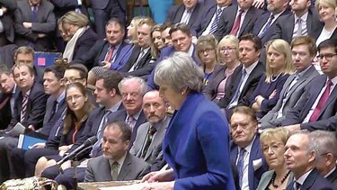 May gana moción de censura y llama a dialogar sobre el ‘brexit’