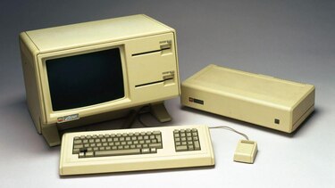 Apple cumple 50 años: 3 productos del gigante tecnológico que cambiaron nuestras vidas (y 3 que fracasaron)