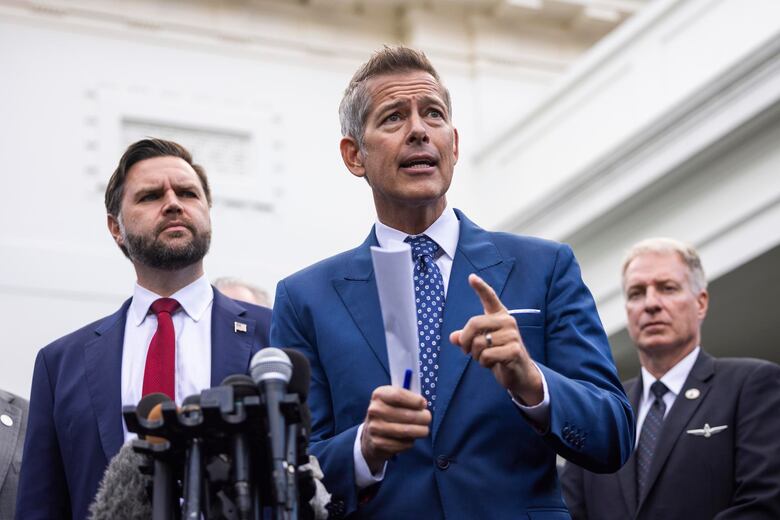 Estados Unidos reduce el tráfico aéreo en 40 aeropuertos y genera retrasos en vuelos; se esperan cancelaciones