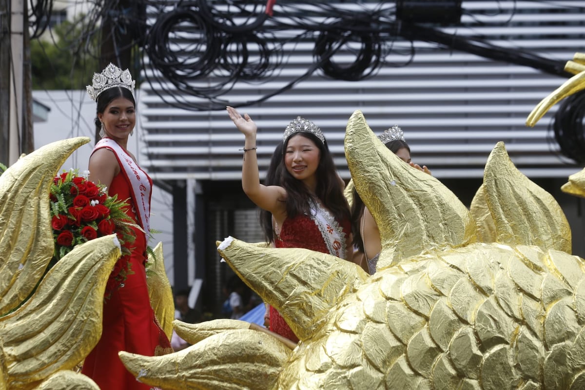 Desfile de Navidad ‘Ciudad de las Estrellas’ llena de color la calle 50