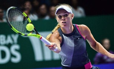 Wozniacki se clasifica a semifinales del Masters