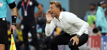 Árabes quieren ganarle a México para honrar a Renard
