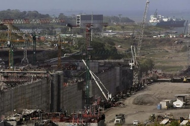 Colapso de losa en obras de la ampliación deja tres heridos: Suntracs