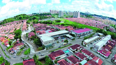 Varios sectores sin agua por cierre de línea de 52 pulgadas en Condado del Rey
