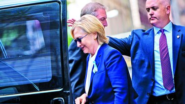 Clinton suspende actos políticos
