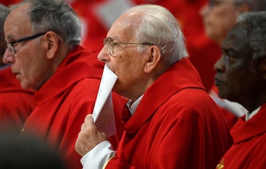 Curioso mensaje al cardenal Pietro Parolin horas antes del cónclave 