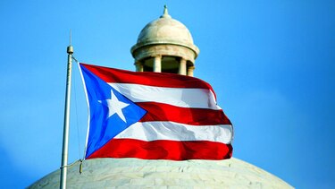 Puerto Rico reconoce desorden financiero