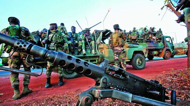 Soldados del oeste de África están en Gambia