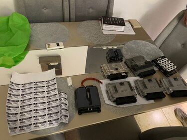 Ocho aprehendidos en operativos contra el hurto de computadoras de autos