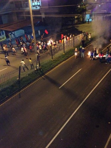 Precaristas protestan en Arraiján y causan tranque vehicular