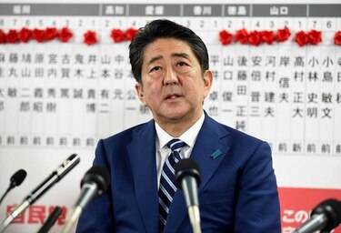 Amplia victoria del primer ministro Abe en las legislativas de Japón