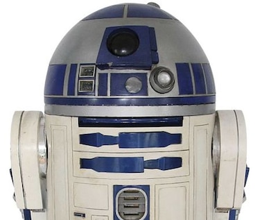 Robot usado en 'Star Wars' se vende en 2.76 millones de dólares