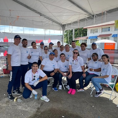 Hospital Paitilla acompañó a los atletas participantes en el Ironman 70.3 Panamá
