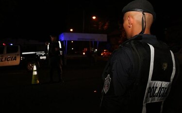 Policía investiga si auto calcinado en Pacora pertenece a joven desaparecido en Tocumen