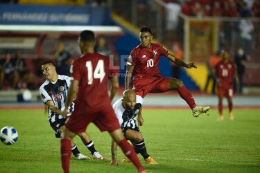 Selección mayor de fútbol viaja a Jamaica para el juego de este domingo