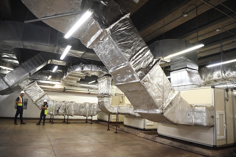 Usuarios del Metro enfrentarán seis meses más de calor ‘infernal’; estaciones subterráneas tendrán mantenimiento