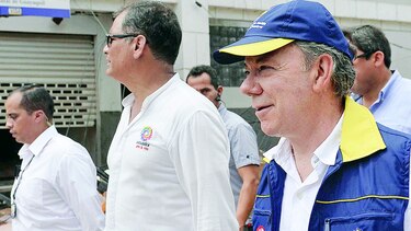 Correa denuncia mal estado de edificios