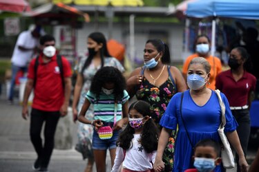 Mezcla de sublinajes de Ómicron que surge globalmente causará aumento de casos