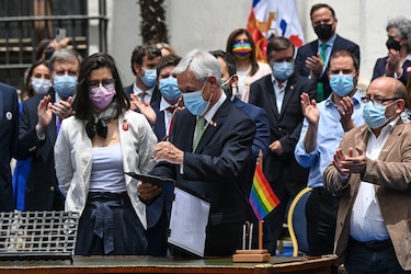 Presidente Piñera promulga Ley del Matrimonio Igualitario en Chile