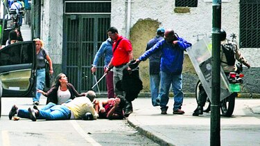 Varela ofrecerá a Maduro mediar en crisis