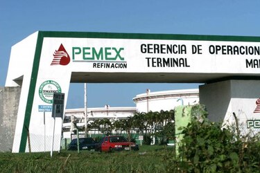 Mexicana Pemex y rusa Lukoil firman acuerdo de cooperación