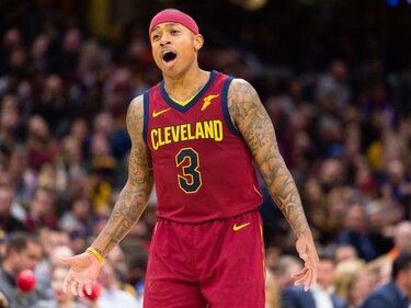Thomas hace su esperado debut en victoria de los Cavs