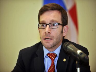 Presidente encomienda a Álvarez de Soto participar en cumbre de Nicaragua