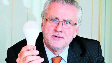 Lagos se lleva a ministro clave de Michelle Bachelet