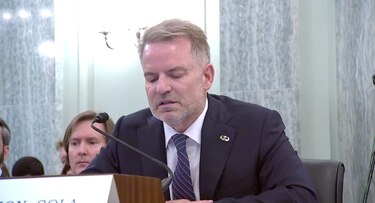 Louis Sola: vínculos con marina privada en Amador y ataque a La Prensa desde su cargo federal