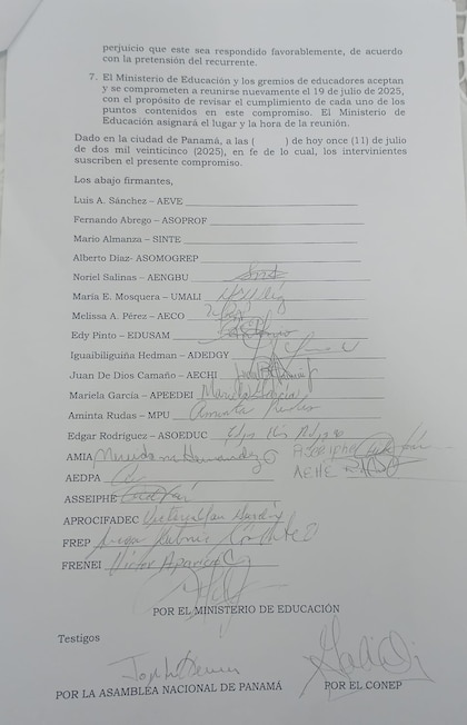 Docentes divididos tras acuerdo con el Meduca para reactivar clases el 14 de julio