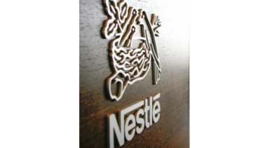 Nestlé invierte en firma que produce carne  de pollo vegana  