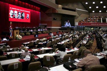 Partido Comunista de Cuba elige su cúpula y la anunciará el lunes
