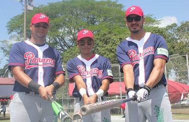 Panamá B sigue invicto en Sudamericano de Softbol