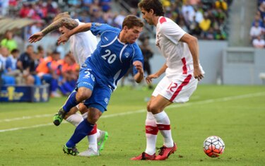El Salvador no termina de convencer por su falta de gol