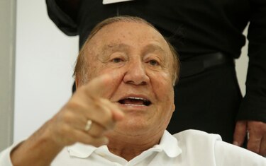 Condenan a 64 meses de prisión a magnate y excandidato presidencial colombiano por corrupción