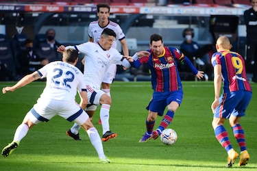 El Barça se divierte ante Osasuna y Messi dedica un gol a Maradona