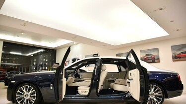 Automóviles de lujo no sufren por la Covid-19