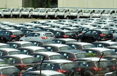 Venta de automóviles  nuevos aumenta 3.8% en agosto