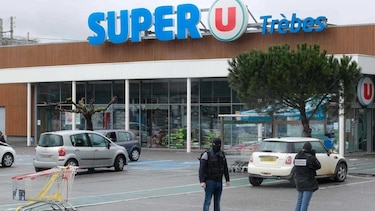 Francia: muere el agente que se cambió por rehén en asalto