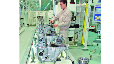 Industria cae y sorprende