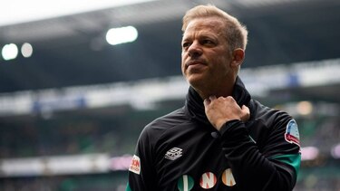 Dimite el técnico del Werder Bremen por presunto certificado de vacunación falso