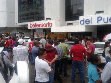 Molinar retoma diálogo con docentes