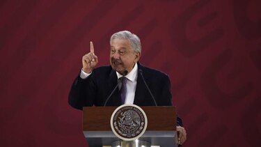 AMLO presenta ambicioso plan para aumentar producción petrolera de México