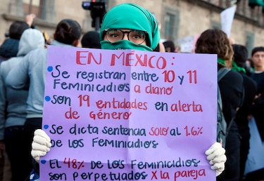 Miles despiden a niña asesinada en México; mujeres piden a Presidente tomar medidas