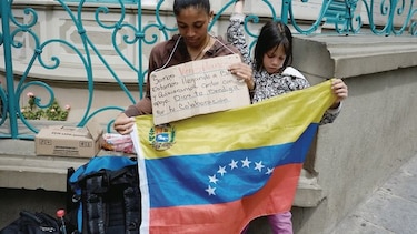 Guaidó llama a ola de protestas ‘definitivas’